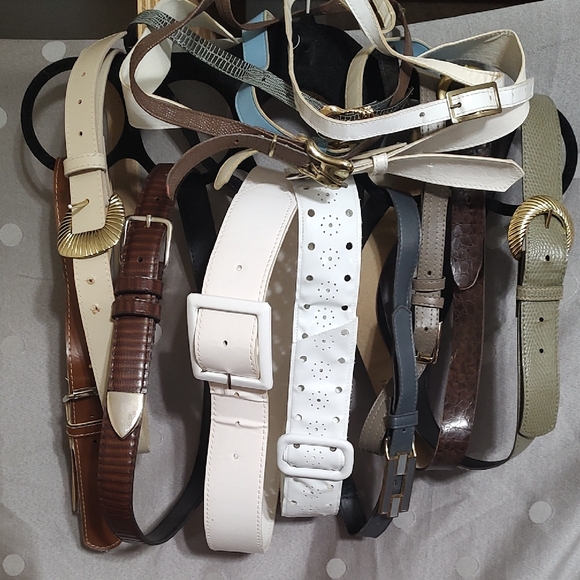 Small Vintage Belts - Picture 1 of 6